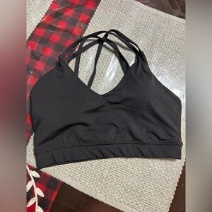 SHEIN Black Strappy Sports Bra